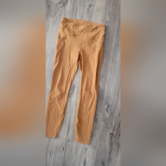 Lulu size 6 leggings high rise training - Picture 5 of 5